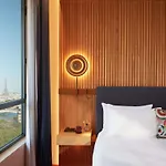 So/ Hotel