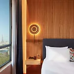 So/ 5* Paris