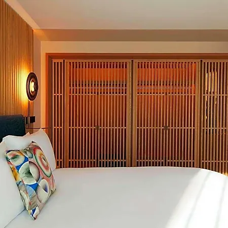 Hotell So/ Paris