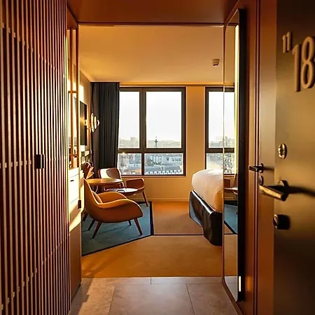 So/ Hotell