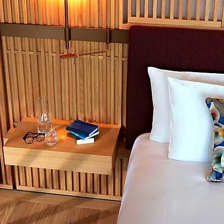 Hotel So/ 5*