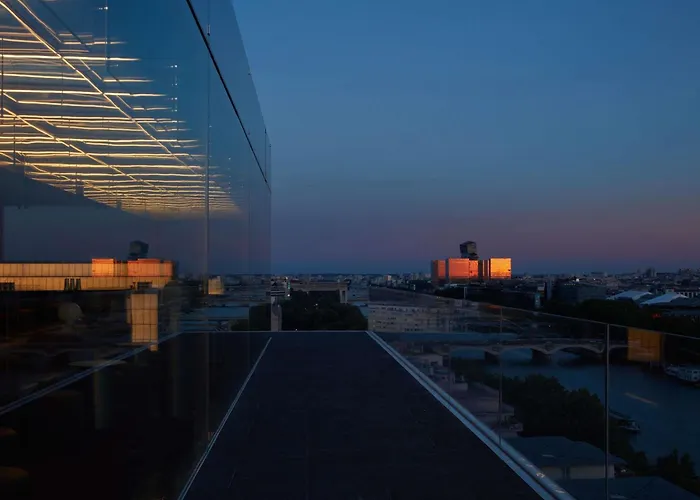 So/ Hotel 5*